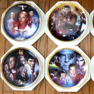 Star Trek The Movies Hamilton 8 plate collection .